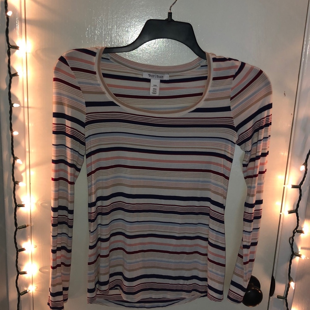 I am selling a white house/black market shirt!